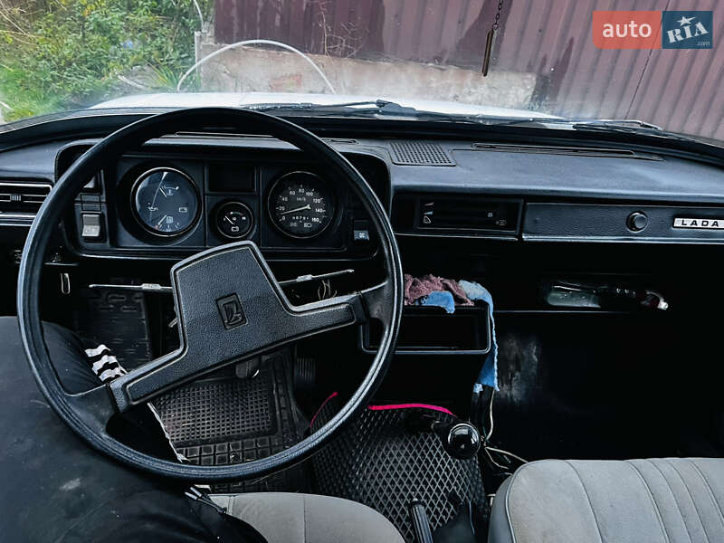 Седан ВАЗ / Lada 2105 1988 в Каневі фото 7 Седан ВАЗ / Lada 2105 1988 в Каневі