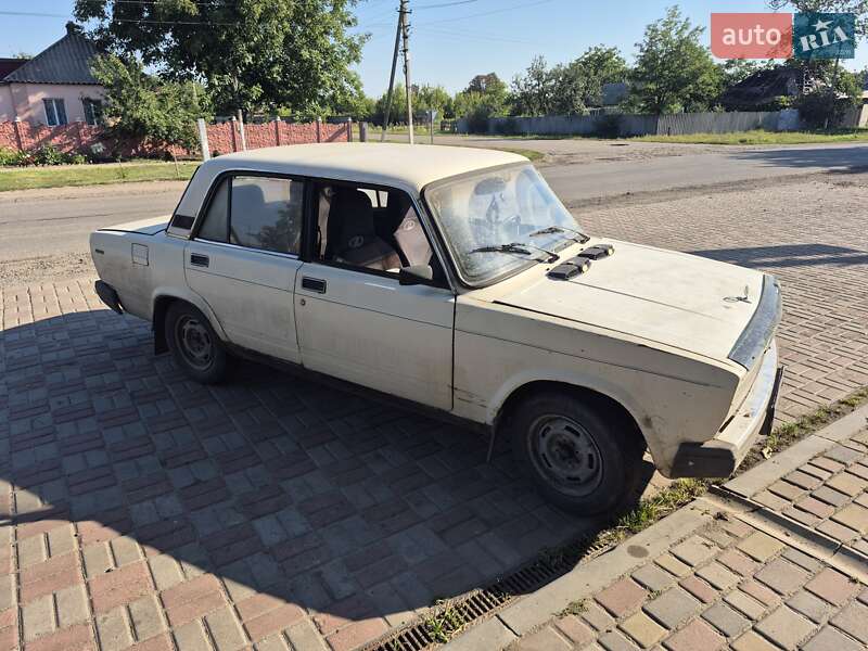 Седан ВАЗ / Lada 2105 1991 в Балаклії фото Седан ВАЗ / Lada 2105 1991 в Балаклії