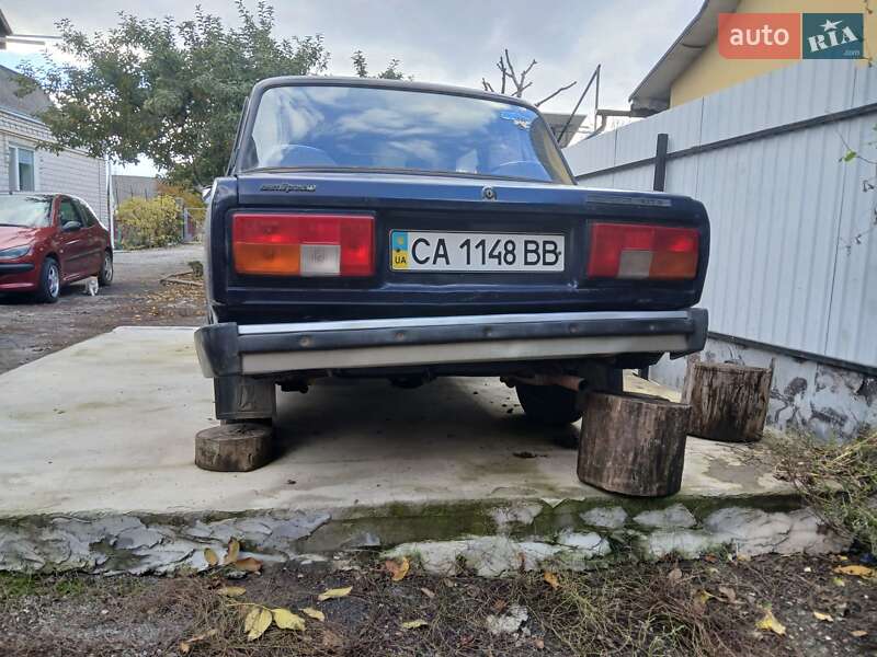 Седан ВАЗ / Lada 2105 1986 в Умани фото 2 Седан ВАЗ / Lada 2105 1986 в Умани