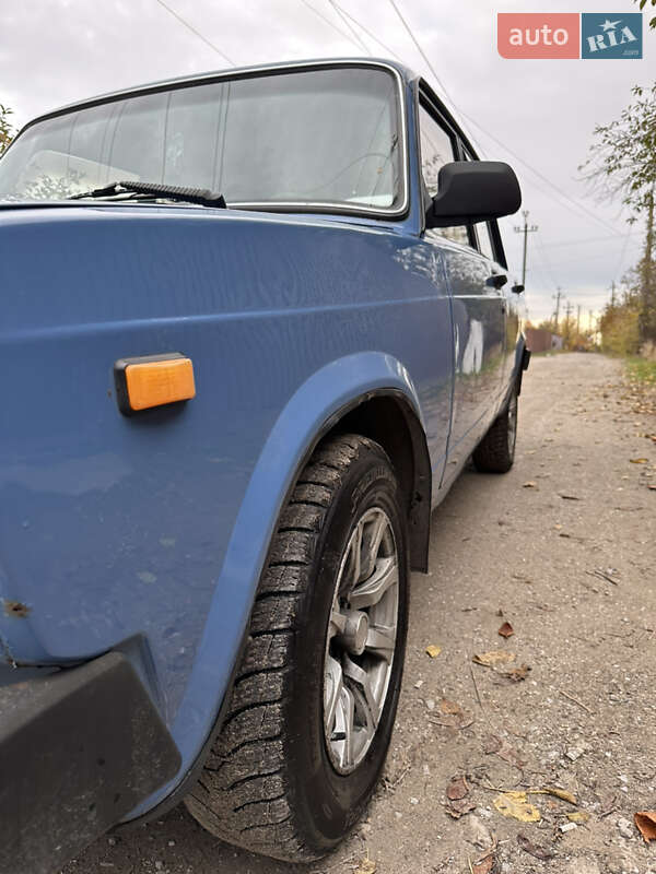 Седан ВАЗ / Lada 2105 2003 в Запорожье фото 9 Седан ВАЗ / Lada 2105 2003 в Запорожье