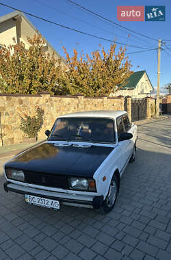 Седан ВАЗ 2105 1983 в Львове