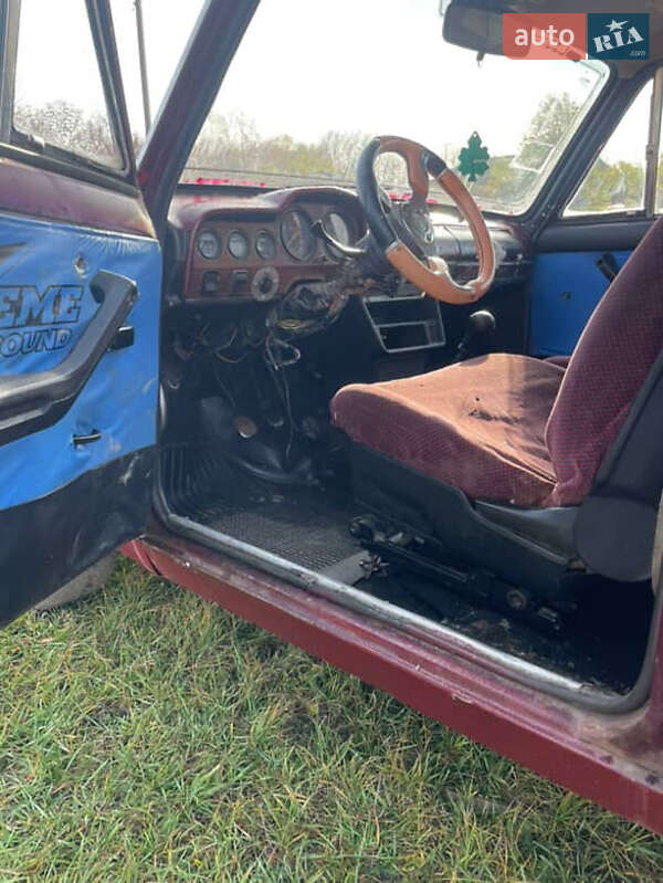 Седан ВАЗ / Lada 2105 2005 в Кременчуге фото 8 Седан ВАЗ / Lada 2105 2005 в Кременчуге