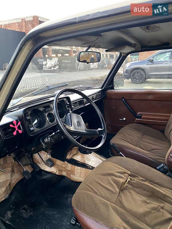 Седан ВАЗ / Lada 2105 1983 в Хмельницком фото 4 Седан ВАЗ / Lada 2105 1983 в Хмельницком