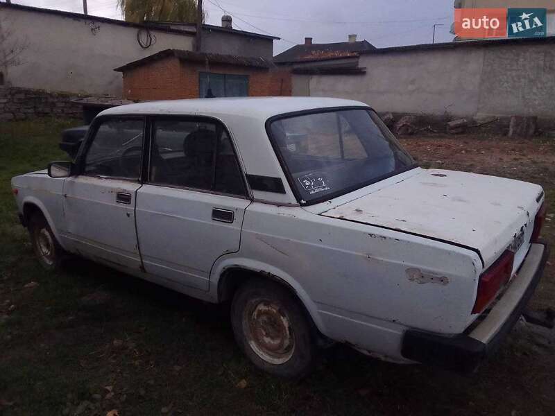 Седан ВАЗ / Lada 2105 1979 в Чорткове