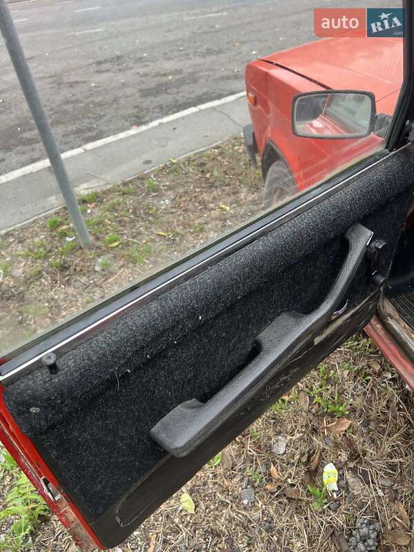 Седан ВАЗ / Lada 2105 1982 в Одессе фото 5 Седан ВАЗ / Lada 2105 1982 в Одессе