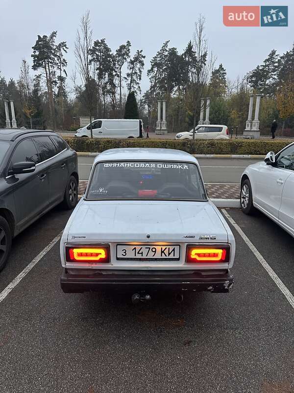 Седан ВАЗ / Lada 2105 1986 в Киеве