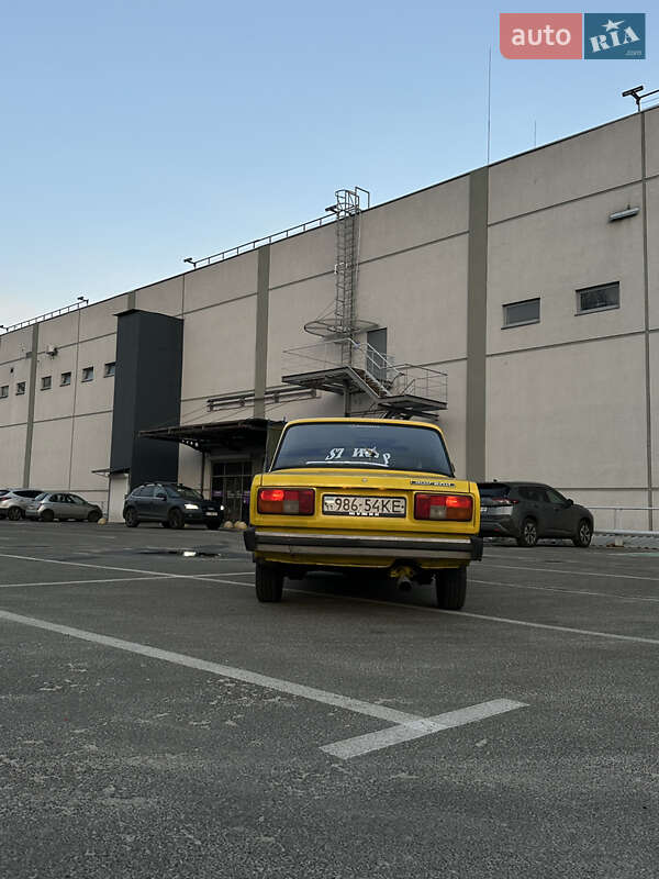 Седан ВАЗ / Lada 2105 1983 в Києві