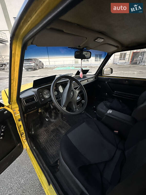 Седан ВАЗ / Lada 2105 1983 в Києві