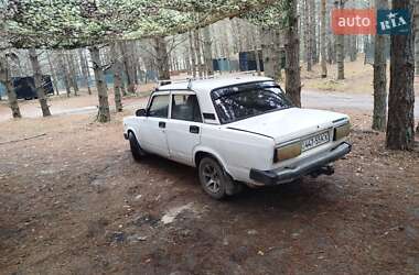 Седан ВАЗ 2105 1986 в Чернигове