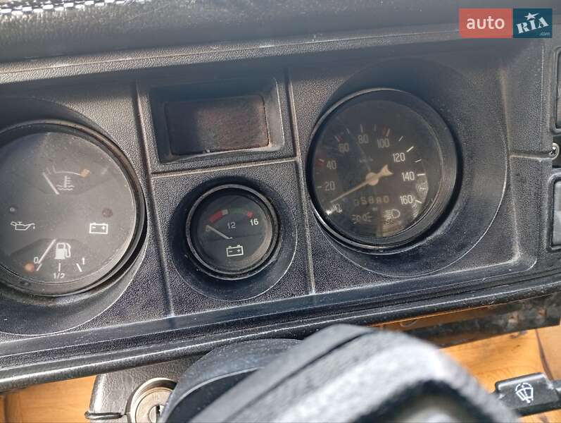 Седан ВАЗ / Lada 2105 1988 в Бершади