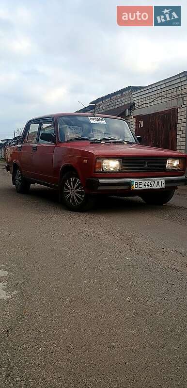 Седан ВАЗ / Lada 2105 1990 в Миколаєві