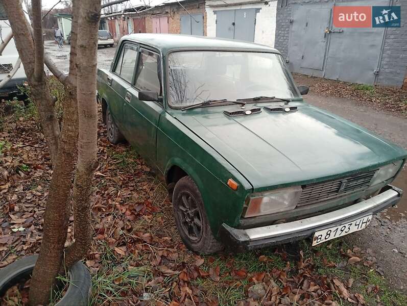 Седан ВАЗ / Lada 2105 1983 в Нежине фото 5 Седан ВАЗ / Lada 2105 1983 в Нежине