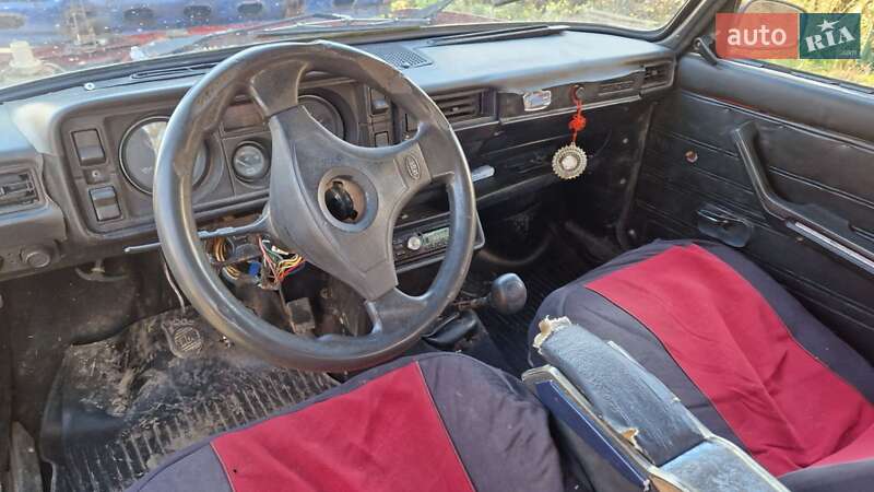 Седан ВАЗ / Lada 2105 1990 в Калуше фото 4 Седан ВАЗ / Lada 2105 1990 в Калуше