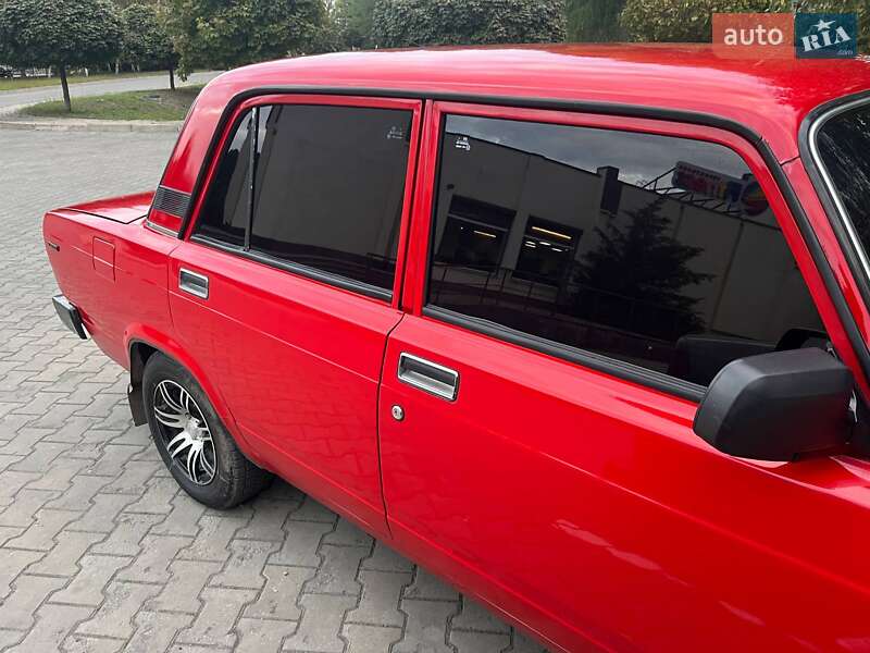 Седан ВАЗ / Lada 2105 1992 в Павлограде