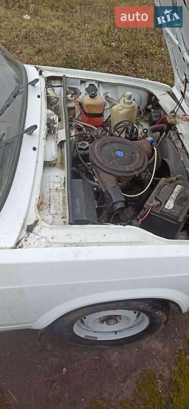 Седан ВАЗ / Lada 2105 1999 в Здолбунове