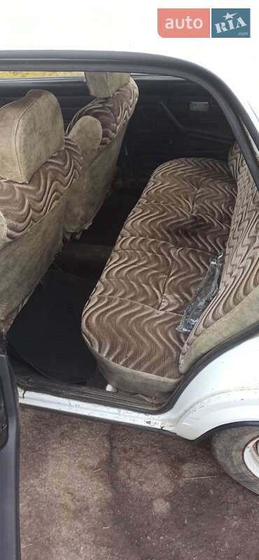 Седан ВАЗ / Lada 2105 1999 в Здолбунове