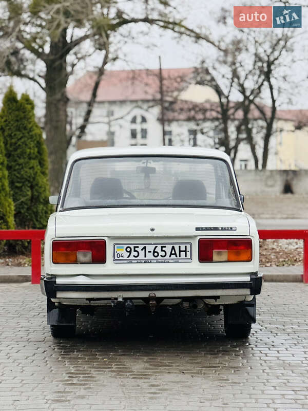Седан ВАЗ / Lada 2105 1993 в Новомосковске