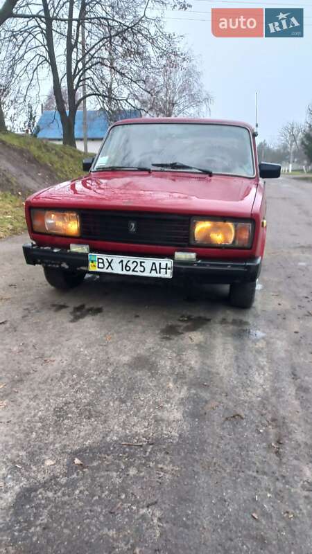 Седан ВАЗ / Lada 2105 1995 в Остроге