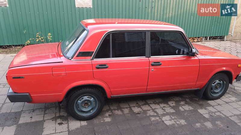 Седан ВАЗ / Lada 2105 1980 в Славянске
