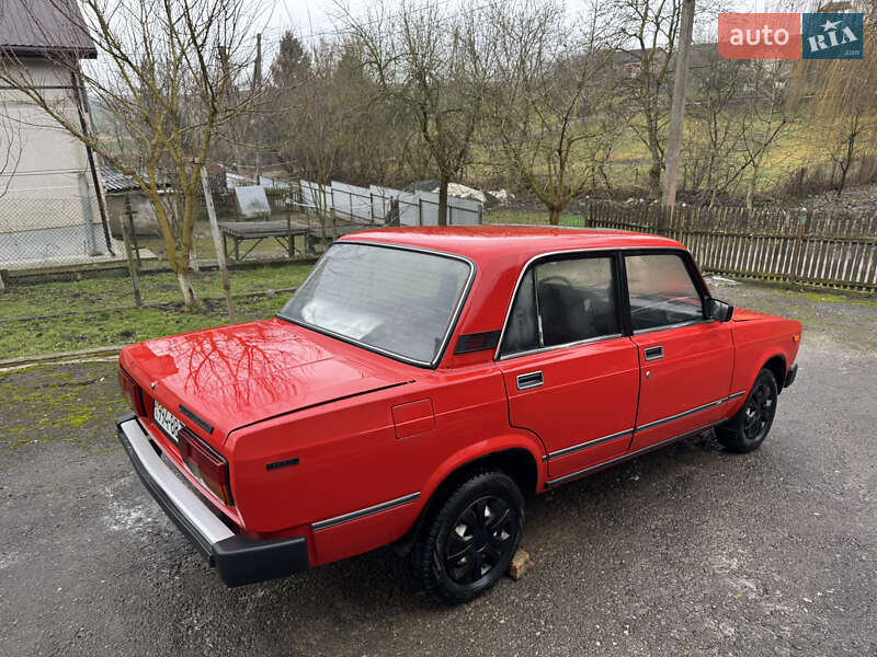 Седан ВАЗ / Lada 2105 1995 в Львове фото 4 Седан ВАЗ / Lada 2105 1995 в Львове