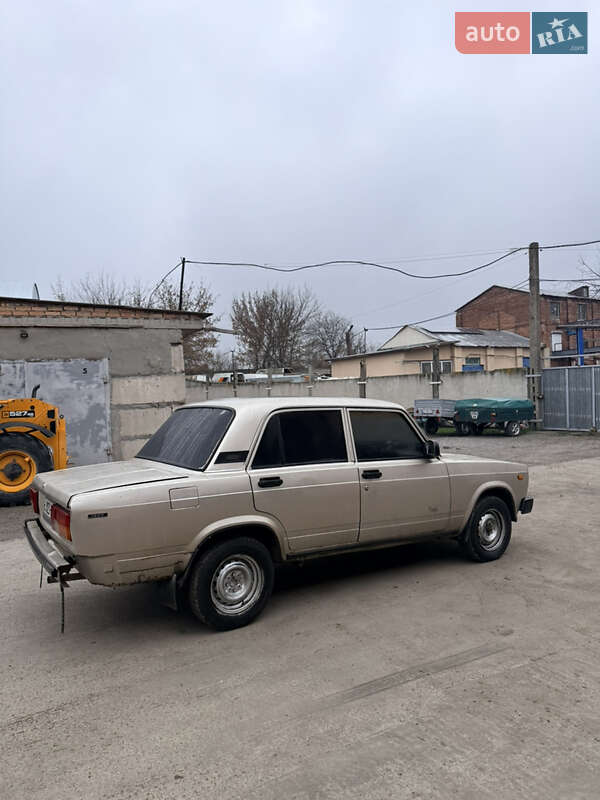 Седан ВАЗ / Lada 2105 1991 в Днепре фото 3 Седан ВАЗ / Lada 2105 1991 в Днепре