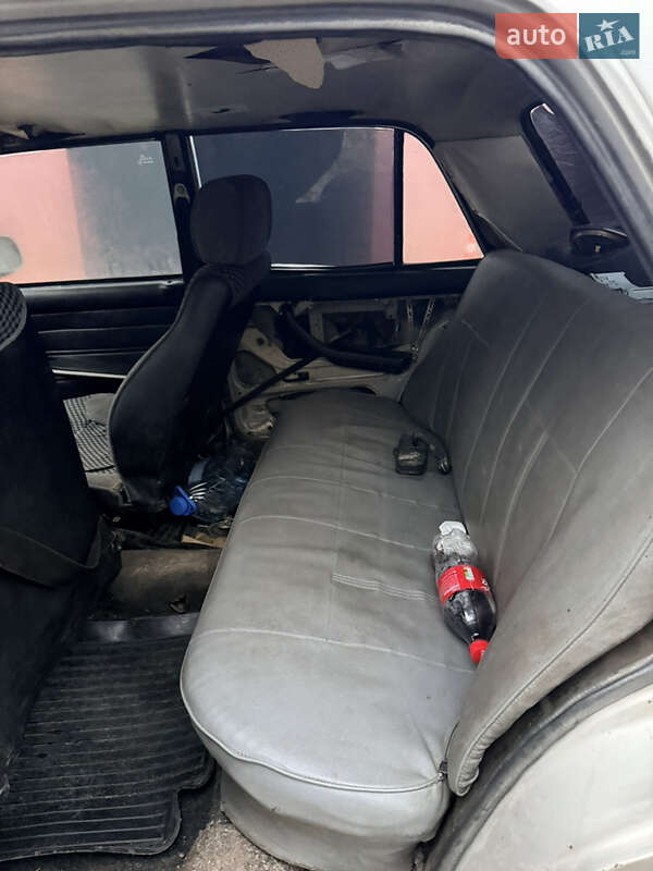 Седан ВАЗ / Lada 2105 1991 в Днепре фото 14 Седан ВАЗ / Lada 2105 1991 в Днепре