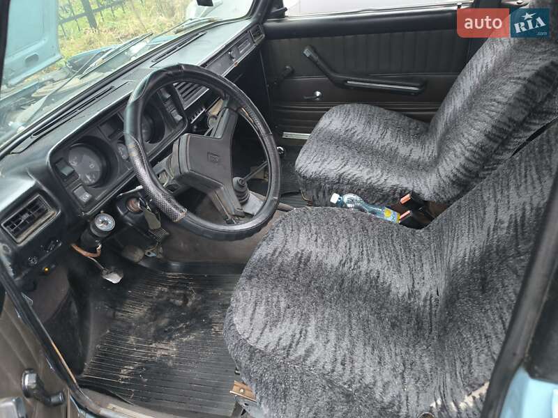 Седан ВАЗ / Lada 2105 1987 в Дубно