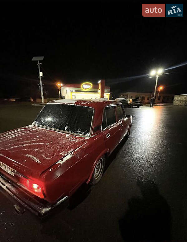 Седан ВАЗ / Lada 2105 1983 в Пересечном