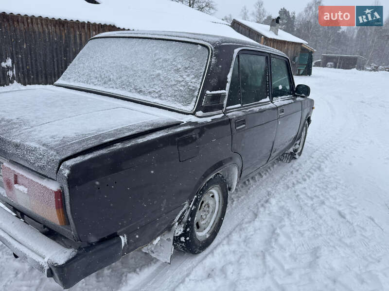 Седан ВАЗ / Lada 2105 1986 в Олевске фото 5 Седан ВАЗ / Lada 2105 1986 в Олевске