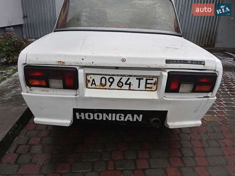 Седан ВАЗ / Lada 2105 1979 в Золочеве