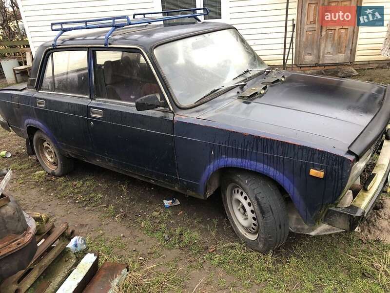 Седан ВАЗ / Lada 2105 1987 в Луцке
