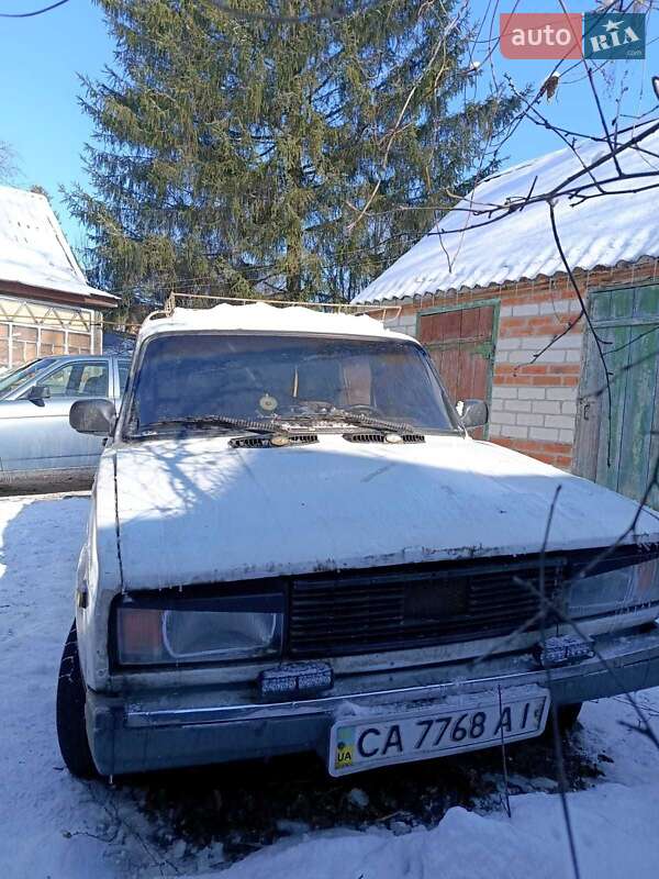 Седан ВАЗ / Lada 2105 1983 в Мерефа фото 2 Седан ВАЗ / Lada 2105 1983 в Мерефа