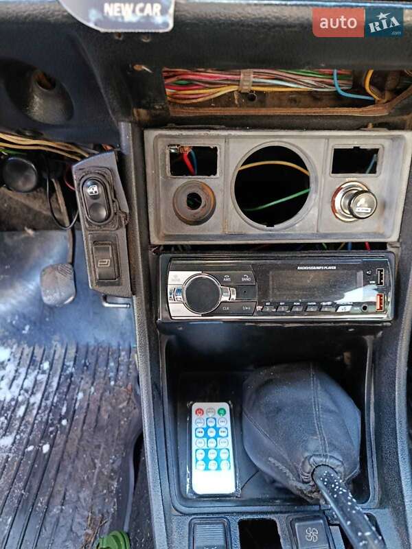 Седан ВАЗ / Lada 2105 1983 в Мерефа фото 21 Седан ВАЗ / Lada 2105 1983 в Мерефа