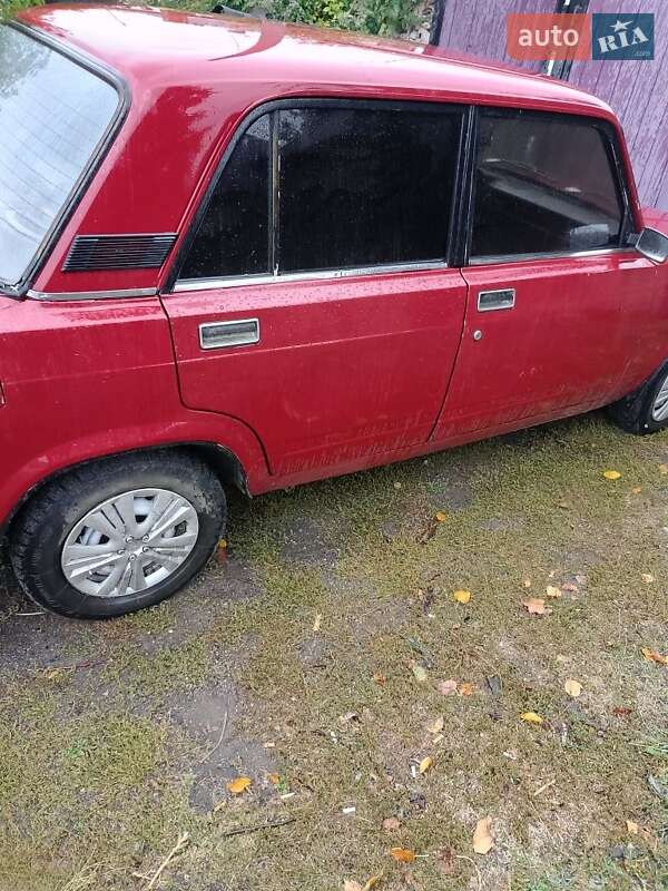 Седан ВАЗ / Lada 2105 1988 в Александрие