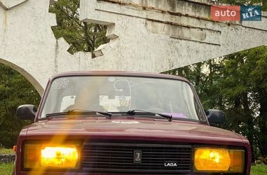 Седан ВАЗ 2105 1983 в Горишних Плавнях