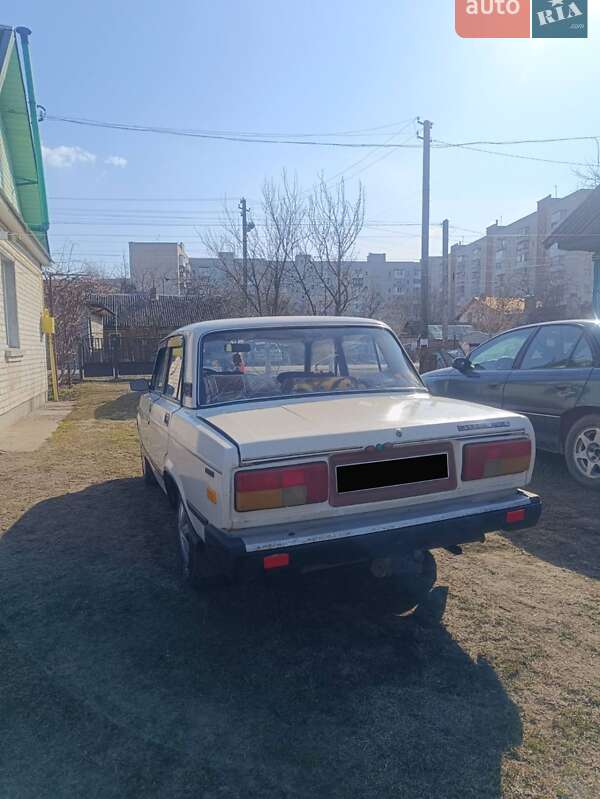 Седан ВАЗ / Lada 2105 1993 в Луцке