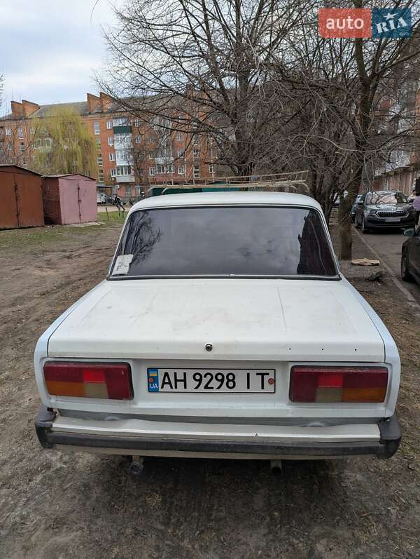 Седан ВАЗ / Lada 2105 1983 в Александрие
