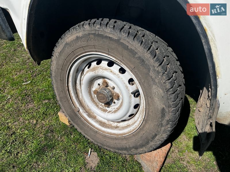 Седан ВАЗ / Lada 2105 1990 в Теплике