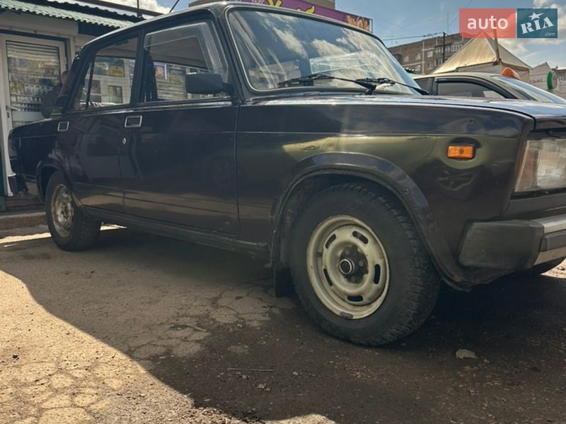 Седан ВАЗ / Lada 2105 1992 в Славянске