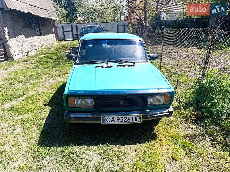 Седан ВАЗ / Lada 2105 1983 в Смеле