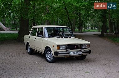 Седан ВАЗ 2105 1985 в Тернополе
