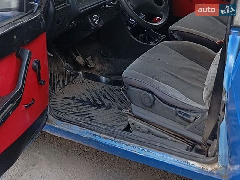 Седан ВАЗ / Lada 2105 1988 в Торчине