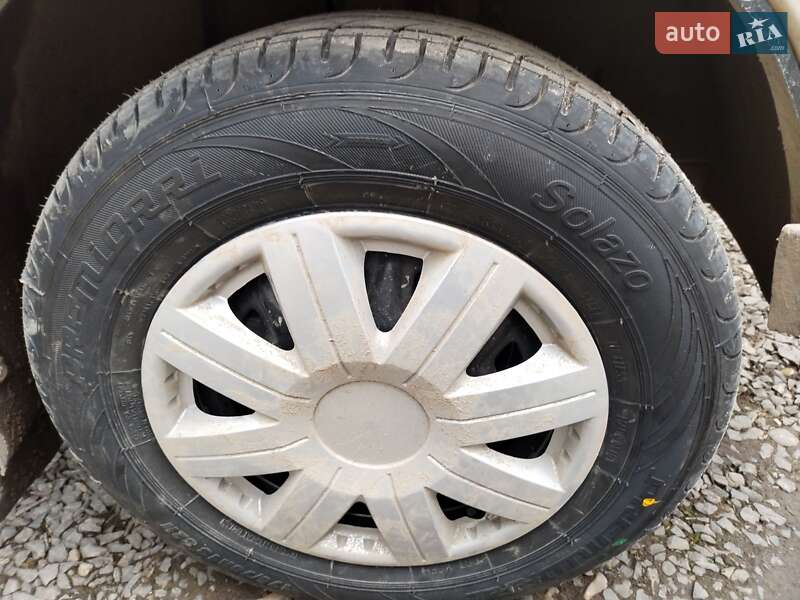 Седан ВАЗ / Lada 2106 1991 в Виноградове фото 8 Седан ВАЗ / Lada 2106 1991 в Виноградове