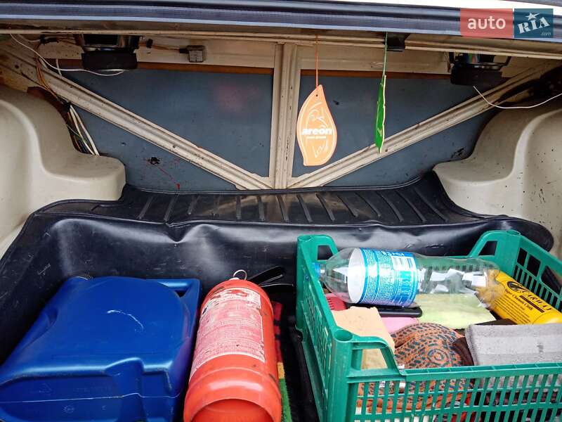 Седан ВАЗ / Lada 2106 1990 в Старом Самборе