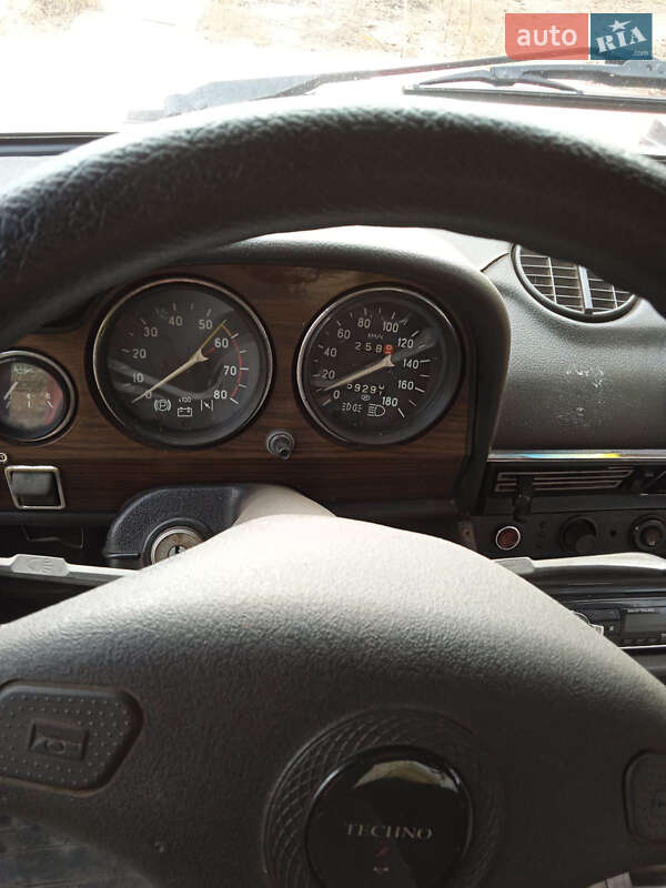 Седан ВАЗ / Lada 2106 1984 в Славянске