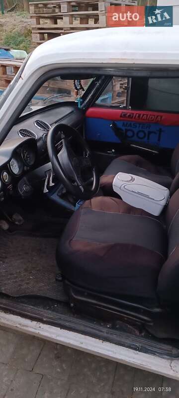 Седан ВАЗ / Lada 2106 1990 в Львове