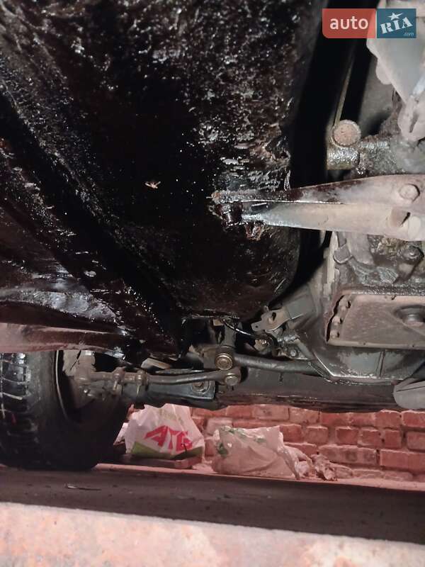 Седан ВАЗ / Lada 2106 1990 в Чернигове