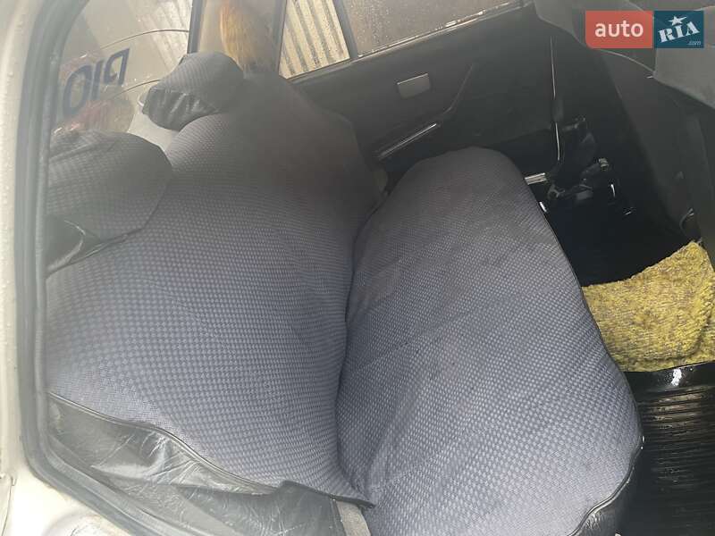 Седан ВАЗ / Lada 2106 1989 в Демидівці