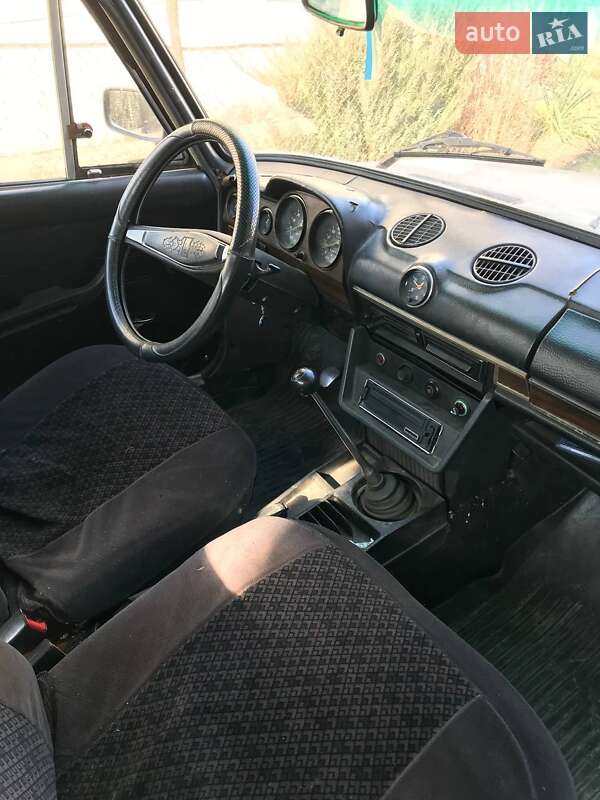 Седан ВАЗ / Lada 2106 1991 в Комарному