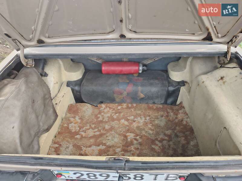 Седан ВАЗ / Lada 2106 1990 в Шептицькому фото 17 Седан ВАЗ / Lada 2106 1990 в Шептицькому